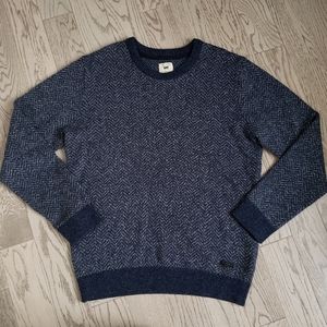 Lee sweater Large